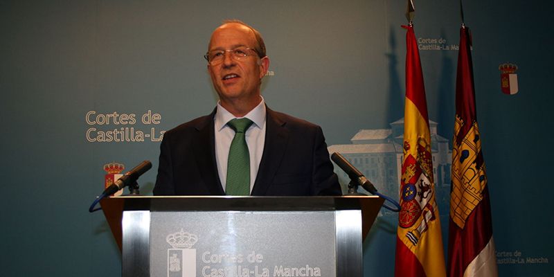 Tortosa critica que las previsiones de ingresos para 2017 están infladas