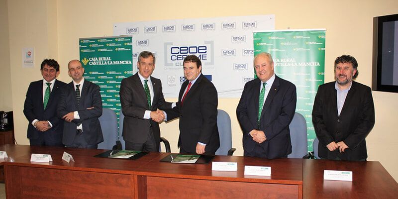 Caja Rural Castilla-La Mancha renueva su convenio social con CEOE CEPYME Cuenca