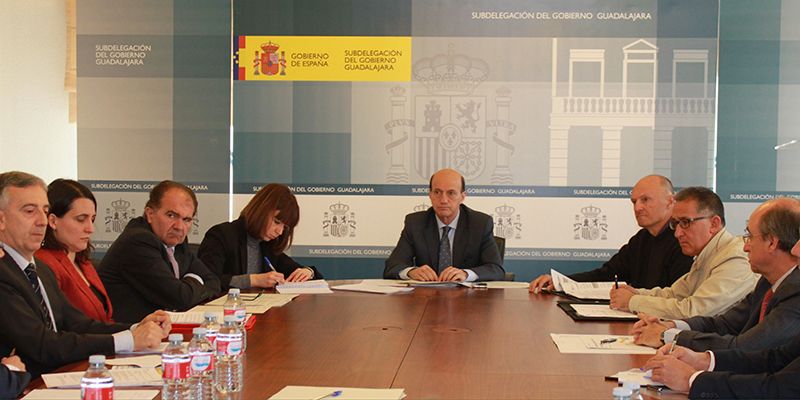 Sánchez-Seco preside la reunión de la Comisión de Asistencia al subdelegado del Gobierno en Guadalajara