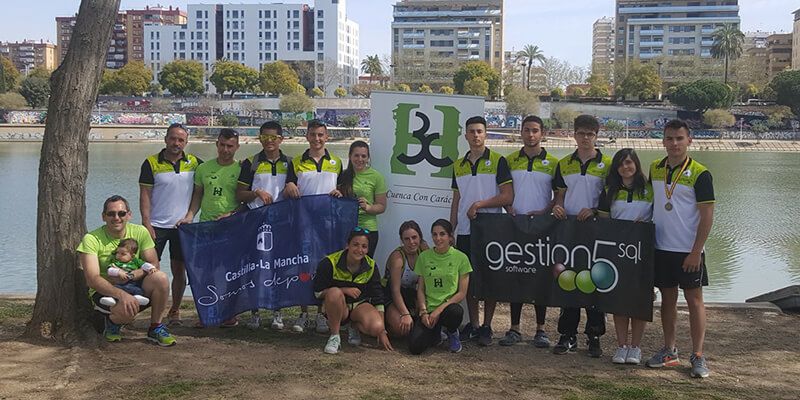 El club piragüismo Cuenca con Carácter hace historia en Sevilla