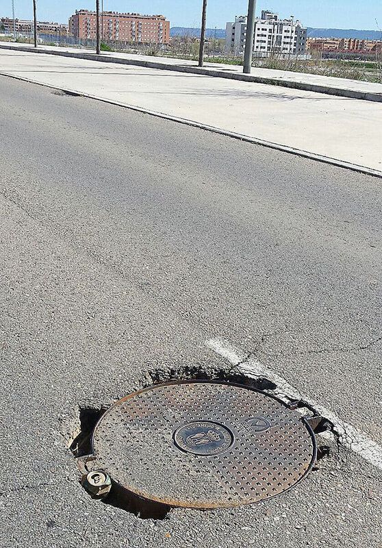 El PP de Azuqueca recoge las quejas de los vecinos y exige al alcalde medidas para acabar con las deficiencias del alcantarillado