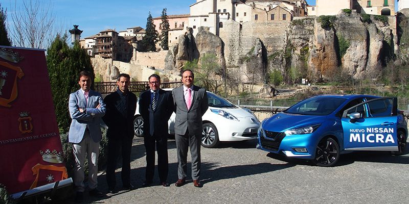 Un coche eléctrico presta apoyo a las actividades deportivas organizadas desde el Ayuntamiento de Cuenca