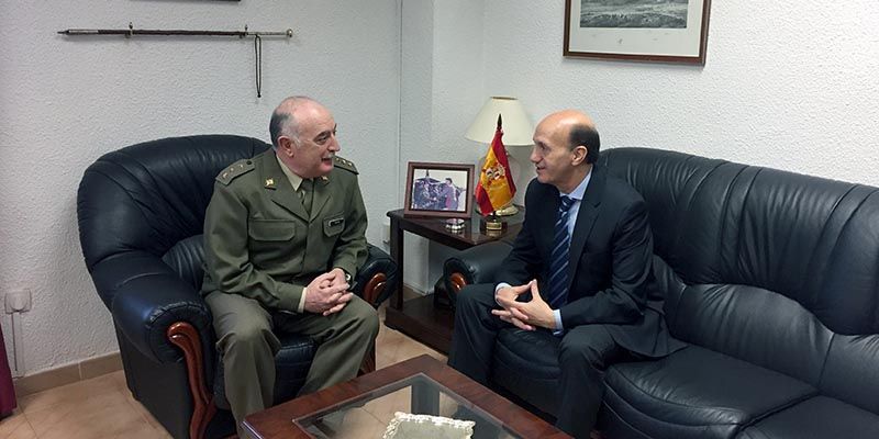 Sánchez-Seco se reúne con el subdelegado de Defensa en Guadalajara