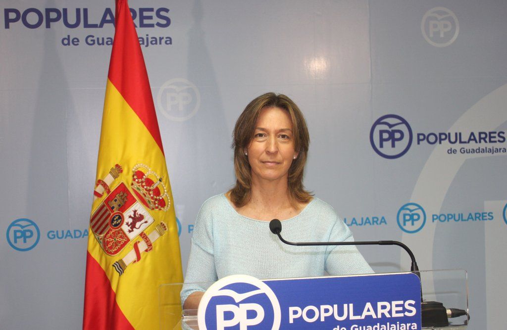 Ana Guarinos presidenta del Grupo Parlamentario Popular hoy en rueda de prensa 170417