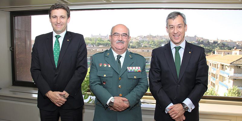 Caja Rural Castilla-La Mancha se despide del general jefe de la Guardia Civil