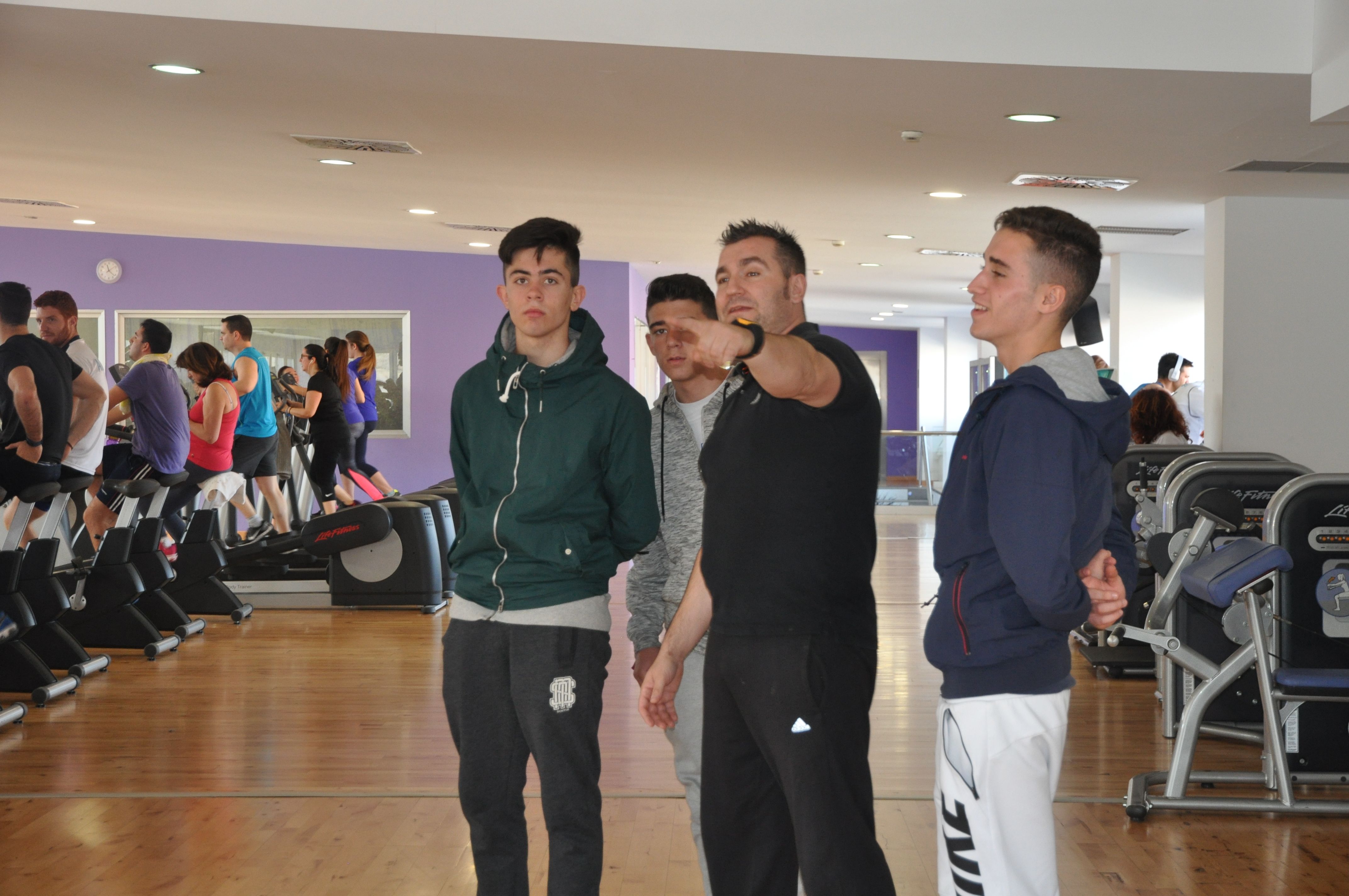 Cerca de 30 alumnos del Hervás y Panduro conocen la realidad de las empresas de la mano de CEOE-Cepyme Cuenca