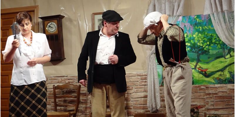 Este viernes, Los caciques en el Teatro Moderno