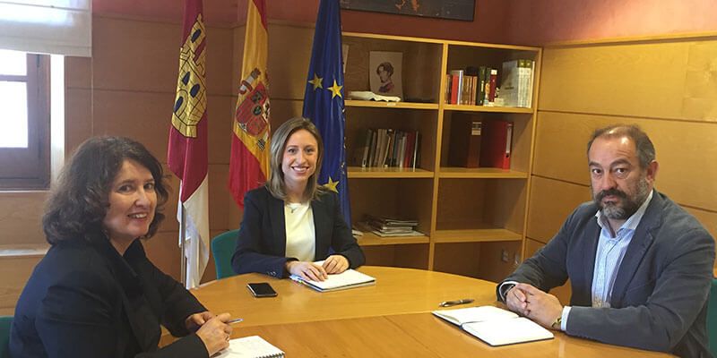 Junta y la UCLM sientan las bases en materia de coordinación en asuntos europeos