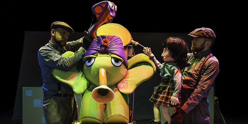 La Biblioteca de Alovera celebra el centenario de Gloria Fuertos con todos los centros educativos de la localidad