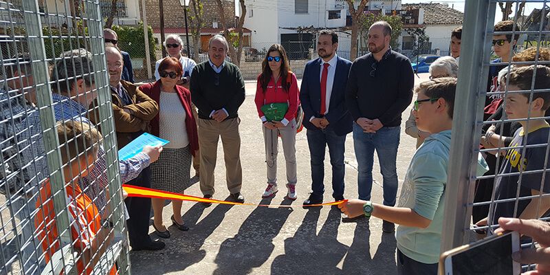 La Diputación de Guadalajara colabora con más de 8.000 euros para la construcción de una pista de pádel en Alcocer