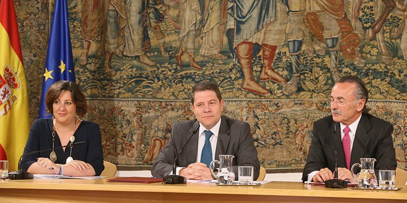 La Junta firma un protocolo de colaboración con Oesía en una clara apuesta por el fomento de la I+D+i y el retorno de talento