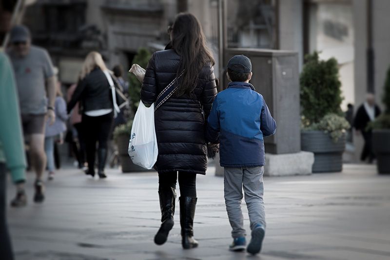 La Junta presta apoyo a 1.301 hogares monoparentales a los que ofrece formación en parentalidad responsable