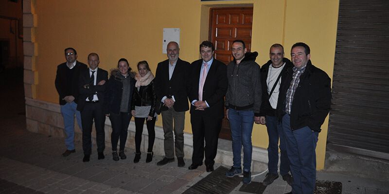 Peña destaca a los empresarios de Minglanilla la buena situación de la población para su desarrollo industrial