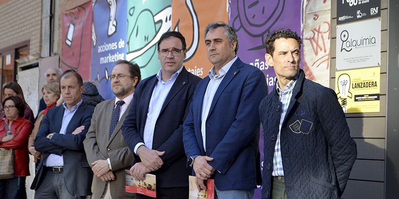 Prieto reivindica el diseño como la mejor manera de otorgar un valor añadido a los productos de nuestra provincia