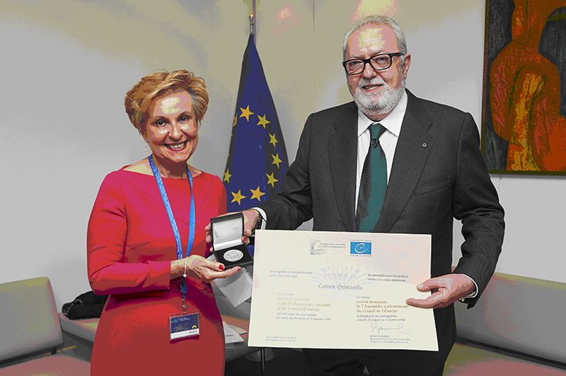 Quintanilla recibe la medalla de honor de la Asamblea Parlamentaria del Consejo de Europa 3 Quintanilla recibe la medalla de honor de la Asamblea Parlamentaria del Consejo de Europa