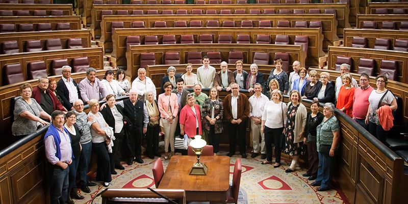 Vecinos de Illana visitan el Congreso de los Diputados y el Senado