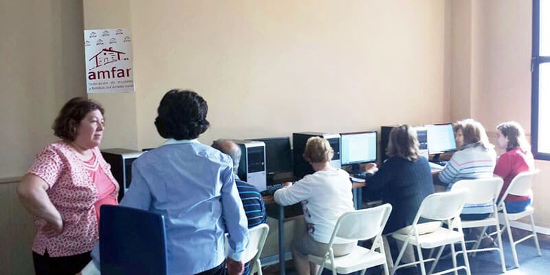 AMFAR clausura un curso de Informática en Porzuna