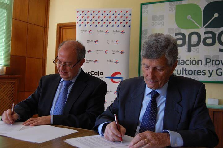 APAG e Ibercaja renuevan su colaboración durante la Campaña de la PAC 3 APAG e Ibercaja renuevan su colaboración durante la Campaña de la PAC