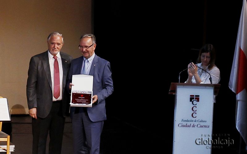 Cruz Roja reconoce a la Fundación Globalcaja Cuenca su apoyo prestado en estos años
