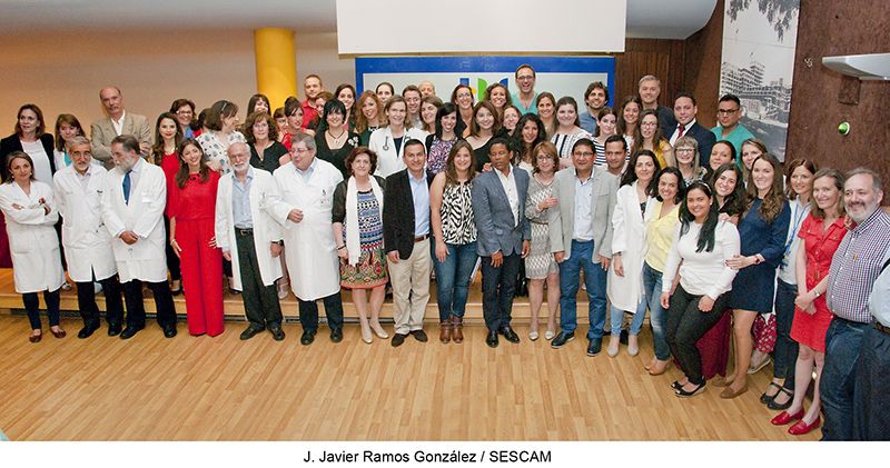 El Hospital de Guadalajara entrega los certificados a los 34 residentes que finalizaban su estancia formativa