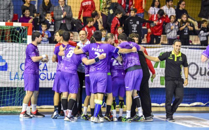 El Quabit con lesiones, sin complejos