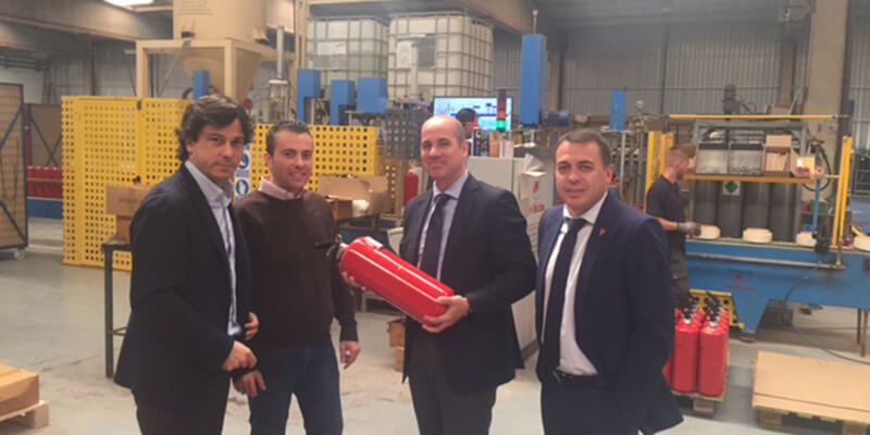 El director general de Empresas, Competitividad e Internacionalización visita las instalaciones de Elitex, en Cuenca