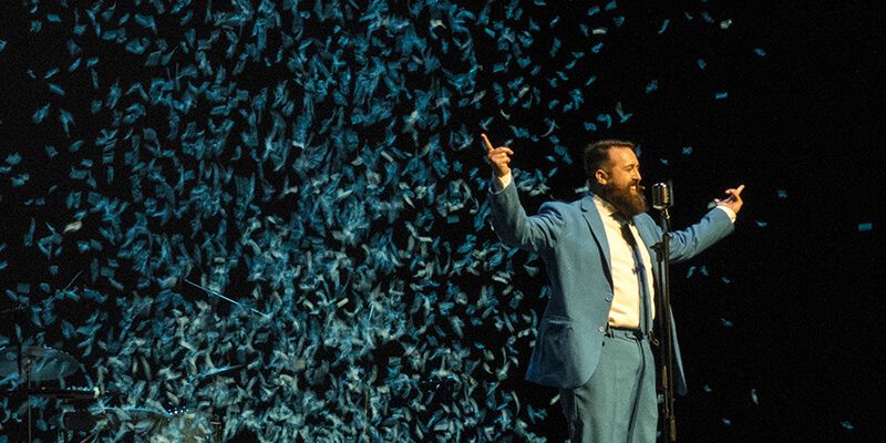 El domingo, 21 de mayo, humor mágico en el Moderno