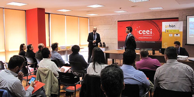 Emprendedores alcarreños aprenden cómo conseguir capital privado