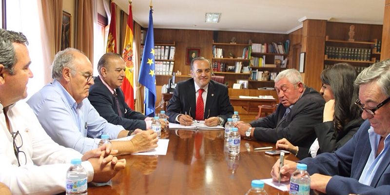 Gregorio se reúne con Asaja para escuchar las necesidades y peticiones del sector agrario en Castilla-La Mancha