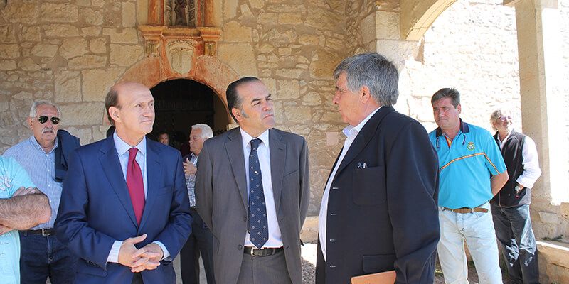 José Julián Gregorio reconoce en Tamajón que es necesario abordar la despoblación en Castilla-La Mancha