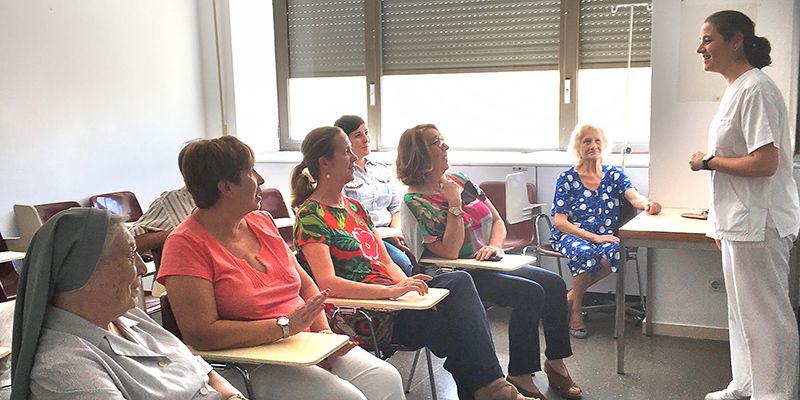 La Escuela de Pacientes y Cuidadores se extiende a todas las unidades de hospitalización de cuidados médicos del Hospital de Guadalajara