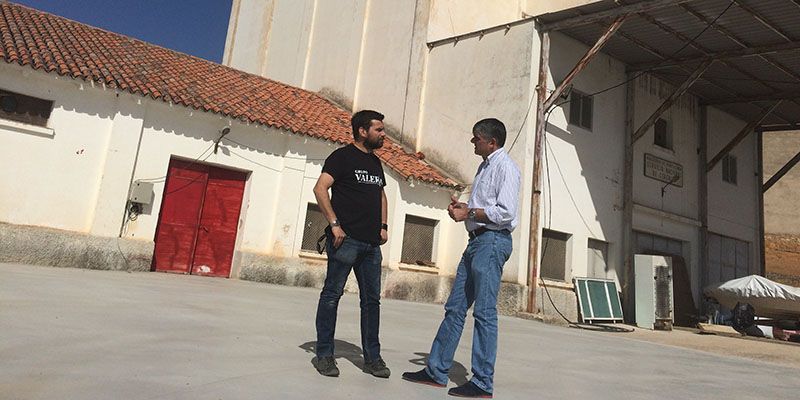 La Junta cede el antiguo silo de Valverde del Júcar al Ayuntamiento que lo convertirá en un centro deportivo