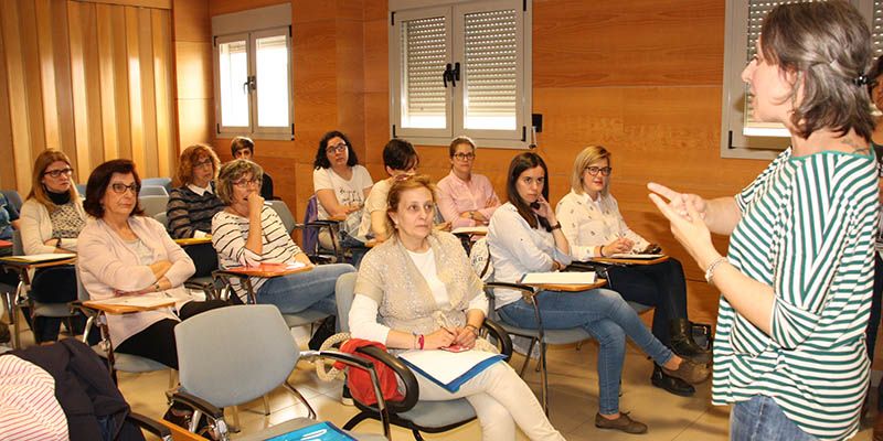 La Junta impulsa en Cuenca la formación de profesionales sanitarios en materia de violencia de género