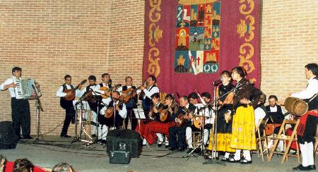 Los alumnos de Iniciación a la Música Escuela de Folklore de la Diputación ofrecen su Actuación Fin de Curso
