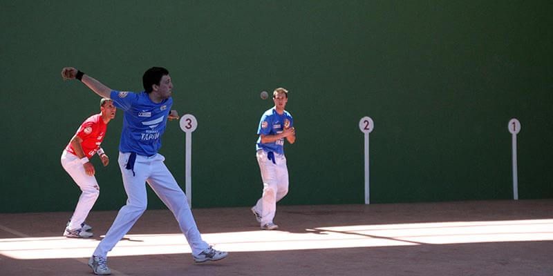 Pelota a mano para comenzar las fiestas de Fuentenovilla