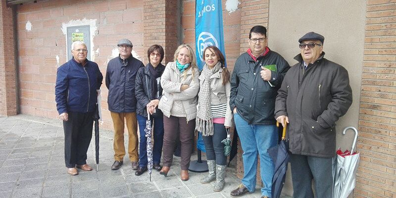 Vecinos de ‘Las Doscientas’ exigen al alcalde de Azuqueca medidas para acabar con el caos circulatorio en el barrio