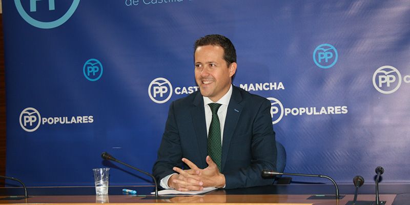 Velázquez hace sangre “Los ciudadanos no quisieron que Page fuera presidente de la región y ahora los afiliados del PSOE-CLM no quieren que sea su secretario general”