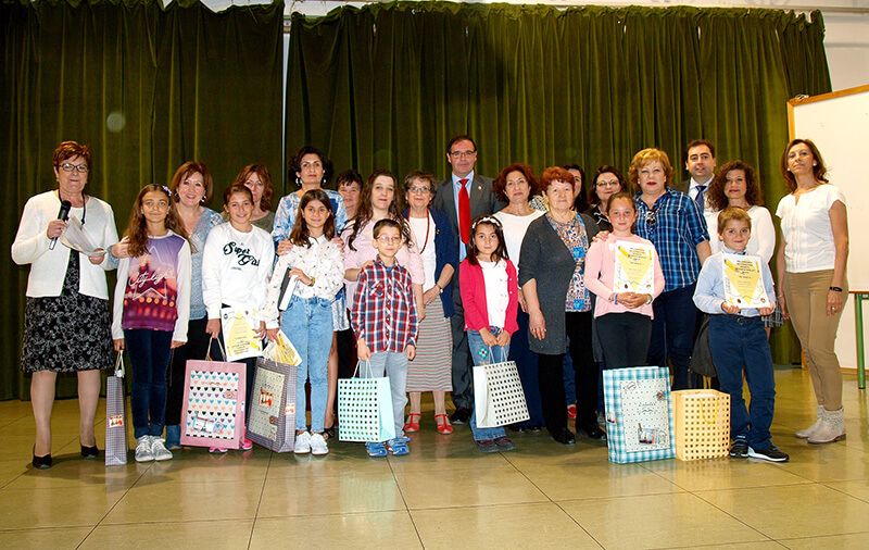 Prieto entrega los premios del XIII Concurso de Literatura Infantil Federico Muelas