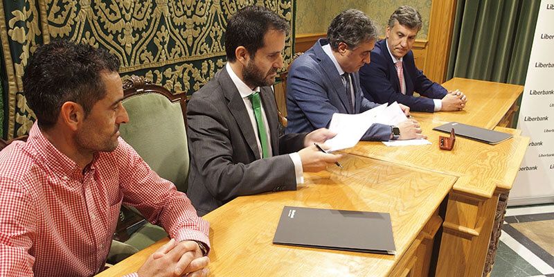 Ayuntamiento de Cuenca y Liberbank colaboran para dotar a El Sargal de un nuevo videomarcador