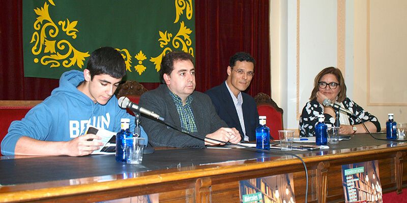 Marcos Chicot reivindica el entretenimiento y la enseñanza como claves fundamentales de un buen libro