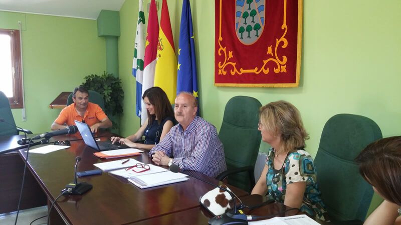 El alcalde de Fuentenava de Jábaga invita al rey Felipe VI a participar en los actos del 45 aniversario de la creación del Municipio