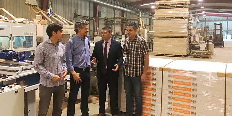 Baeza reafirma el compromiso del Gobierno regional con el desarrollo empresarial en las zonas rurales