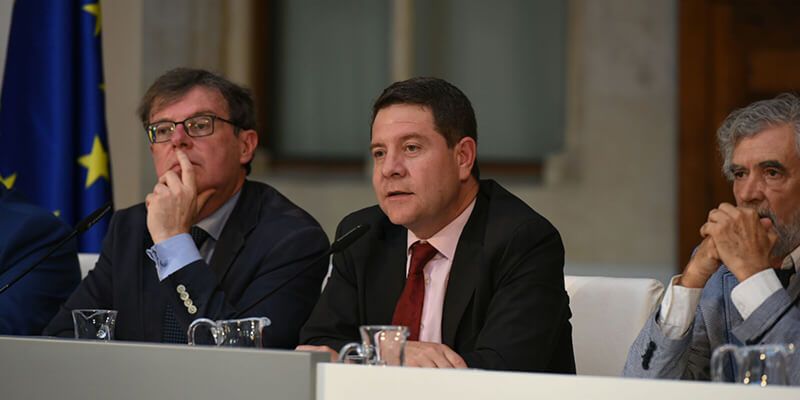 Castilla-La Mancha presentará en otoño una iniciativa legislativa con la desalación como solución permanente contra la escasez de agua