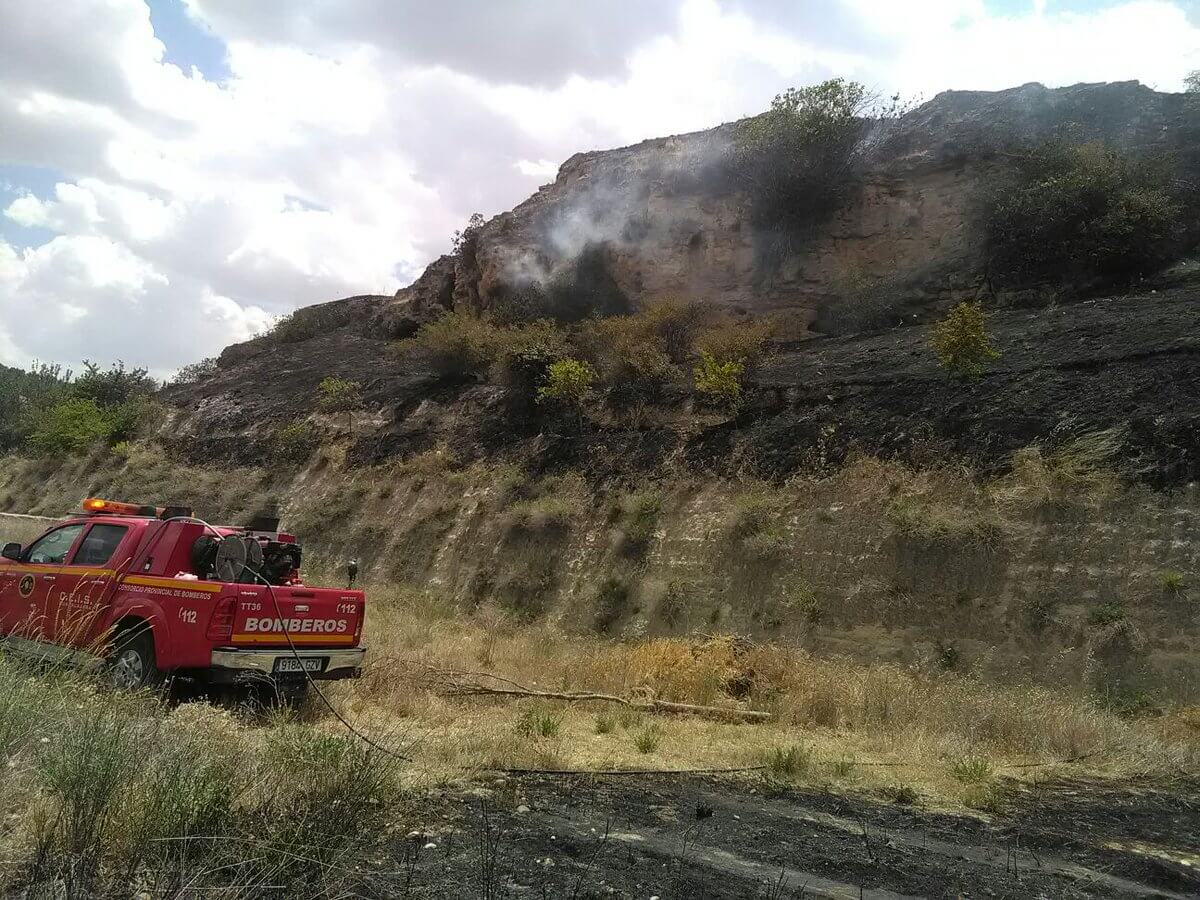 Controlado un incendio en Almoguera que afecta a una zona de minería y vertederos