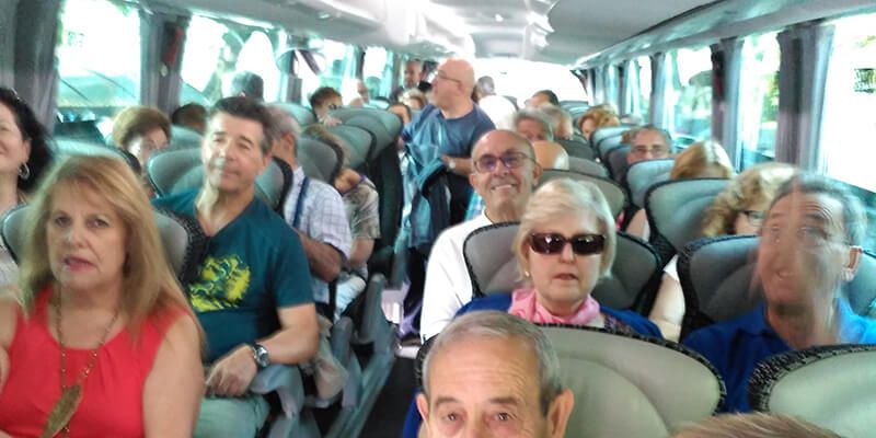 El segundo turno de participantes del programa Salud y Playa de Guadalajara salen hacia La Manga del Mar Menor