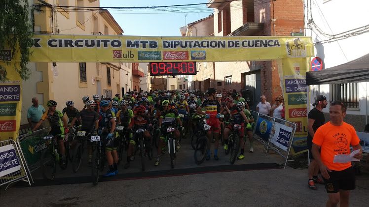 Israel y Carla Fernández prolongan en Santa Cruz de Moya su dominio del X Circuito de MTB Diputación de Cuenca