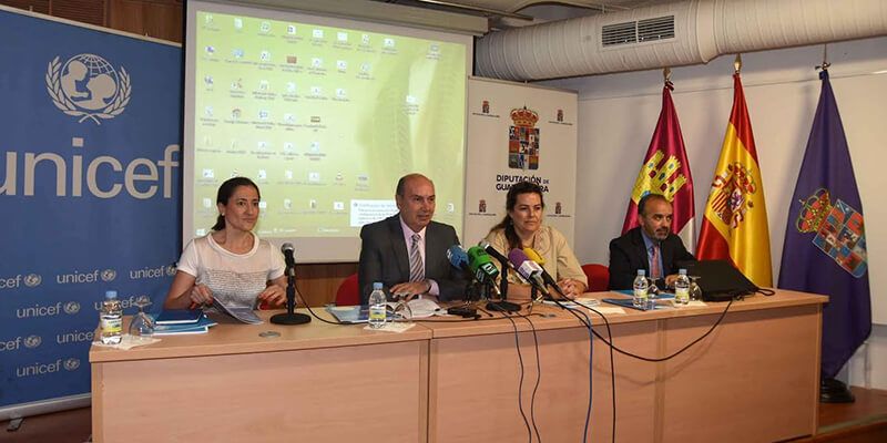 José Manuel Latre inaugura la jornada ‘Guadalajara, provincia amiga de la infancia’