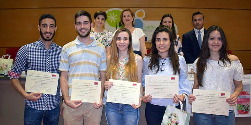 La empresa italiana Aboca vuelve a premiar a estudiantes de la UCLM por sus trabajos con plantas medicinales