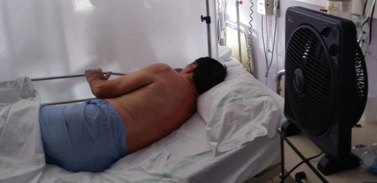 Lo último en el Hospital de Guadalajara los familiares de los pacientes han tenido que llevar ventiladores