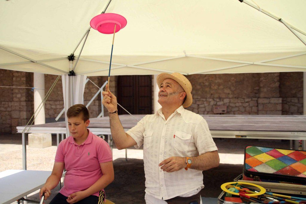 La cultura sale a la calle en Fuentenovilla 